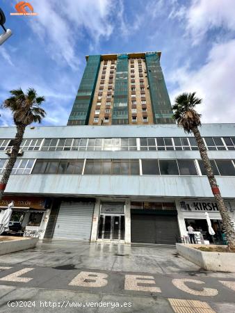 ATICO CON VISTAS A UN KILÓMETRO DE LAS CANTERAS - LAS PALMAS