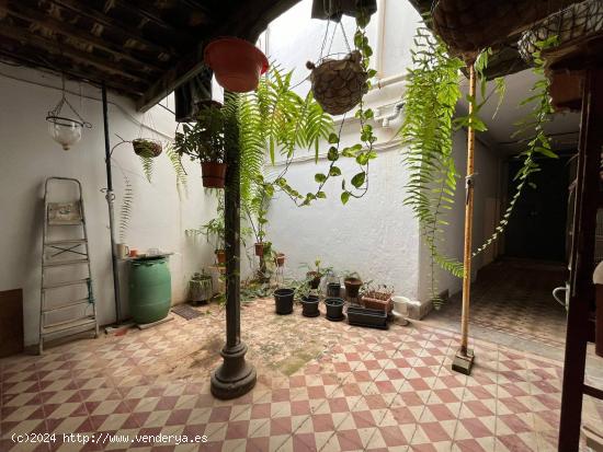 Vivienda tradicional canaria con suelo urbano en Arucas - LAS PALMAS