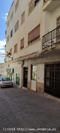  VENTA EN SERÓN ( ALMERÍA ) DE PISO CON TRES HABITACIONES. - ALMERIA 