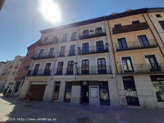 APARTAMENTO EN ALQUILER SIN MUEBLES JUNTO PLAZA MAYOR DE VALLADOLID - VALLADOLID