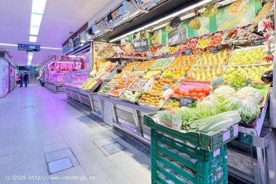 Se vende FRUTERIA en el MERCADO DE CUATRO CAMINOS - MADRID