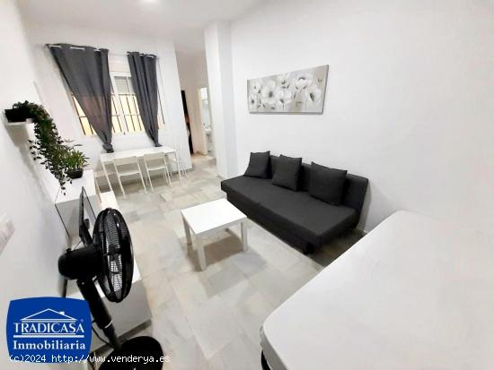 CENTRO DEL PUERTO DE SANTA Mª, APARTAMENTO EN PLANTA BAJA, PATIO, LICENCIA DE APARTAMENTO TURÍSTIC