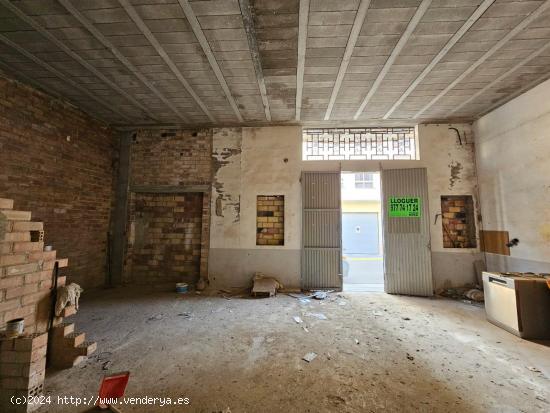 Alquiler de almacen en calle Baix Ebre - TARRAGONA