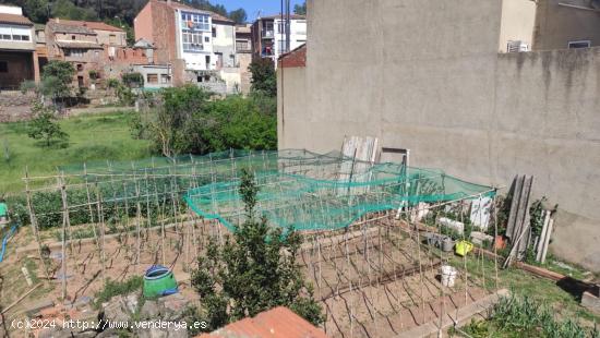 TERRENO IDEAL PARA CONSTRUIR EN EL CENTRO DEL PUEBLO - BARCELONA