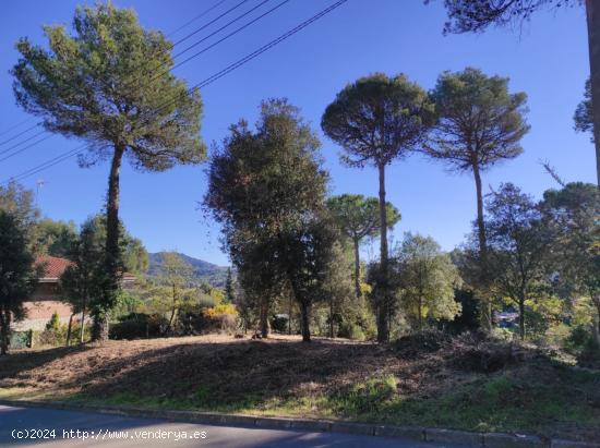 TERRENO DE 942m2 PARA CONSTRUIR - BARCELONA