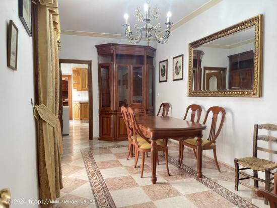 CASA EN EL CENTRO DE VILLANUEVA DE ALGAIDAS PUEDE SER TUYA¡¡¡¡¡¡¡ - MALAGA