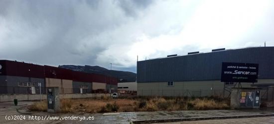 Se vende parcela en el polígono industrial de Corbera - VALENCIA