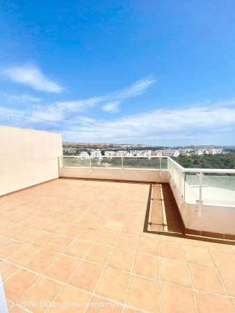 ATICO CON VISTAS AL MAR - ALMERIA