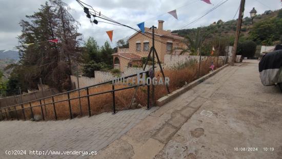 GRAN TERRENO  URBANO EN OLIAS PUEBLO. - MALAGA