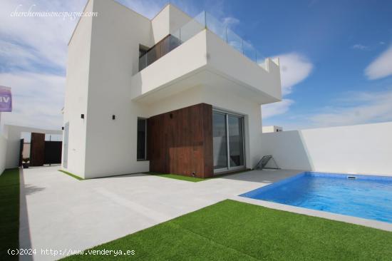 VILLAS DE OBRA NUEVA EN SAN FULGENCIO - ALICANTE