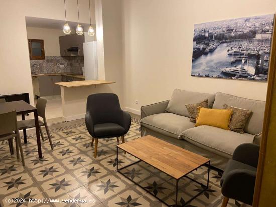 Apartamento entero de 3 habitaciones en Barcelona. - BARCELONA