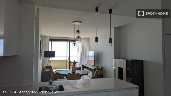 Apartamento entero de 2 dormitorios en Benidorm - ALICANTE