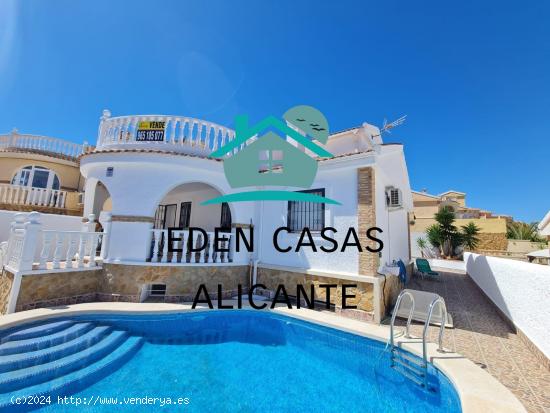 Chalet independiente, 3 dormitorios, piscina privada, sótano y solárium - ALICANTE