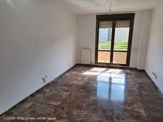 PISO EN VENTA EN EL ACTUR - ZARAGOZA