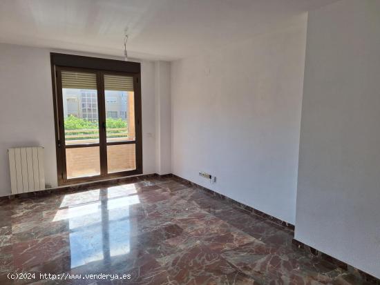 PISO EN VENTA EN EL ACTUR - ZARAGOZA