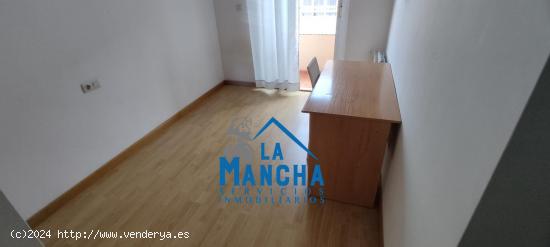 INMOBILIARIA LA MANCHA VENDE PISO EN ZONA CANAL DE MARIA CRISTINA - ALBACETE