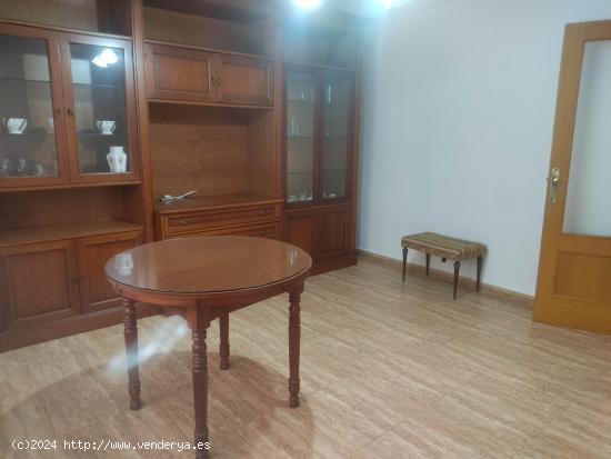 PLANTA BAJA REFORMADA CON PATIO -ZONA CENTRICA - ALBACETE