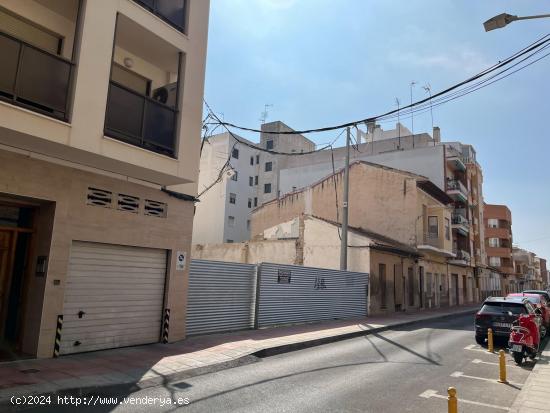 Enorme parcela edificable en el centro de Guardamar del Segura, Alicante. - ALICANTE