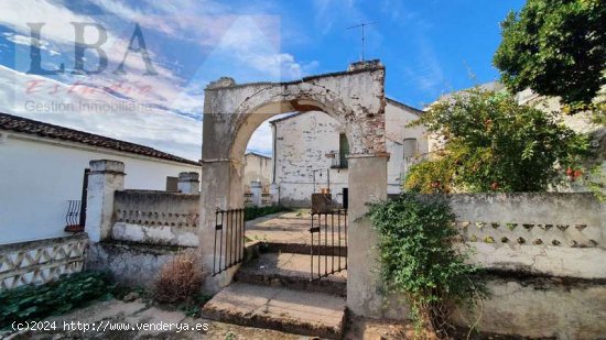 GRAN VIVIENDA SEÑORIAL CON GRANDES JARDINES EN EL CENTRO - Baños de la Encina