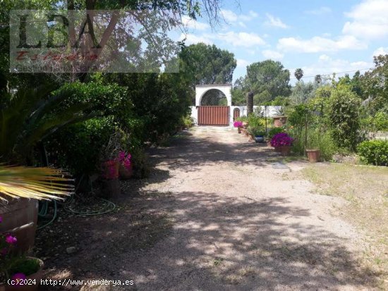 Chalet con piscina. - Bailén