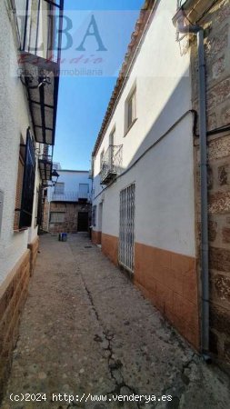 VIVIENDA CON LOCAL COMERCIAL A LAS FALDAS DEL CASTILLO DE BURGALIMAR - Baños de la Encina