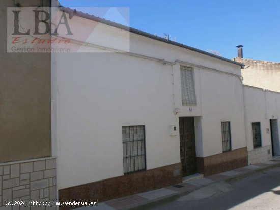 VIVIENDA PARA REFORMAR CON GRAN PATIO - Bailén