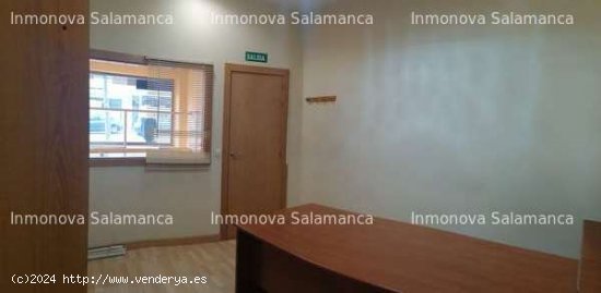 Salamanca ( Comuneros );  100m2,  4 despachos , 1 baño, 600€ - Salamanca