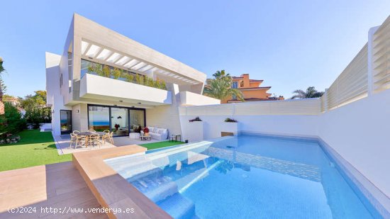 Preciosas Villas de lujo pareadas e independientes en Banús Bay Residences Puerto Banús, a