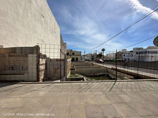 SE VENDE PERMUTA :  SOLAR PARA TRES CALLES. (264 m2) - Arrecife