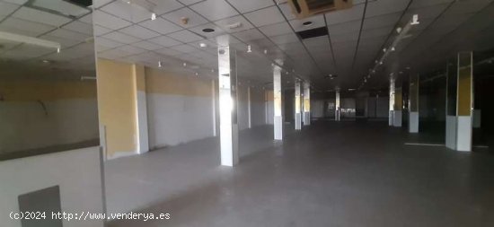 Local comercial en Alquiler en Carlos Iii - Aguadulce