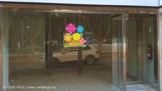  Local comercial en Alquiler en Centro - Almería 