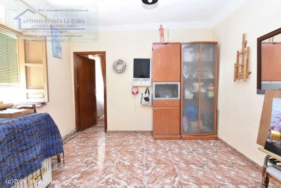 Casa de pueblo en Venta en La Zubia - Zubia (La)