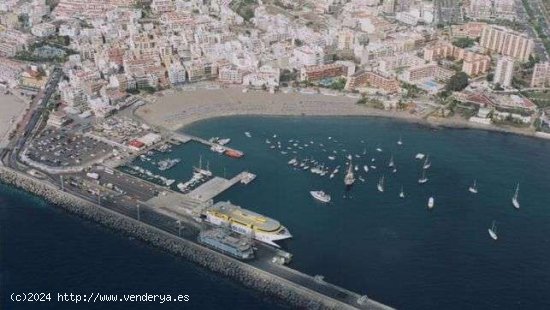 SE VENDE CENTRO DE LOS CRISTIANOS EXCELENTE UBICACIÓN - Arona