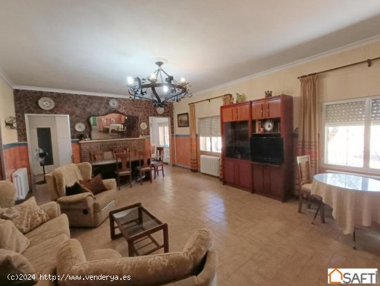 ¡¡ Gran oportunidad de compra !!, bien como residencia, inversión o negocio