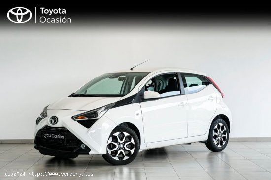  Toyota Aygo 70 X-PLAY X-SHIFT + TSS - A Coruña 