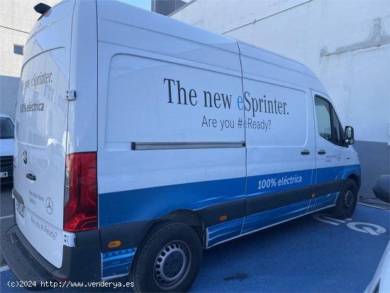 Mercedes Sprinter eSprinter 312 MEDIO 3.5T T ALTO e55 - 