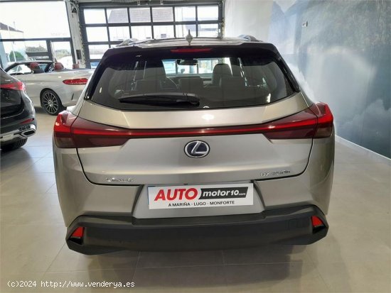 Lexus UX 2.0 250h Business - 