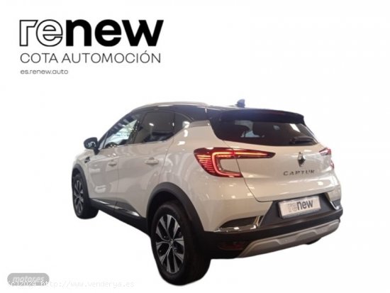 Renault Captur TECHNO TCE 90CV de 2023 con 9.000 Km por 21.000 EUR. en Madrid