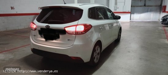 Kia Carens 1.7 de 2014 con 148.000 Km por 9.100 EUR. en Lleida