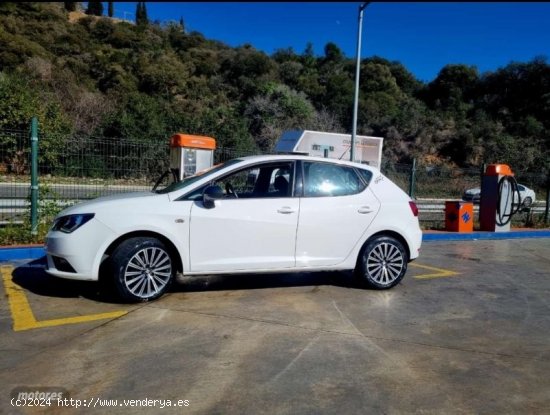 Seat Ibiza 1.4 Style conect 90 cv de 2017 con 89.500 Km por 10.800 EUR. en Barcelona