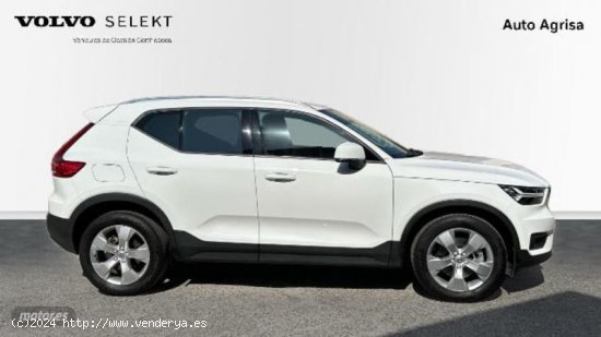 Volvo XC40 XC40 Momentum Pro, B4 mild-hybrid de 2021 con 35.200 Km por 35.900 EUR. en La Rioja