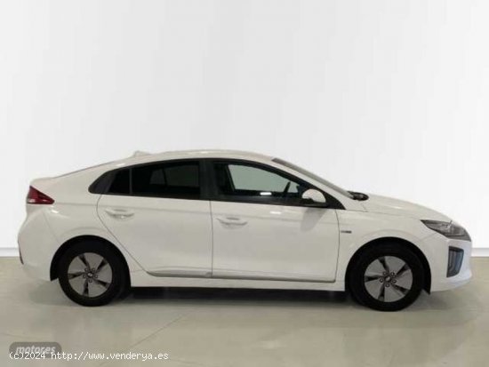 Hyundai Ioniq 1.6 GDI Klass de 2020 con 49.000 Km por 20.500 EUR. en Barcelona