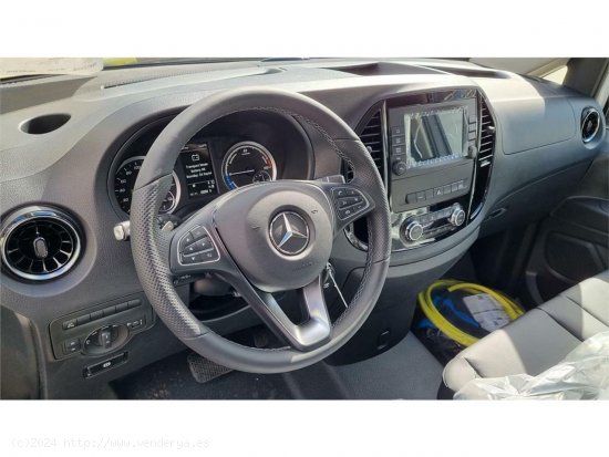 Mercedes Vito e-Vito 126 Tourer Pro Larga - 