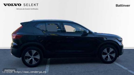 Volvo XC40 XC40 Core, T2 automatico, Gasolina de 2023 con 24.687 Km por 33.900 EUR. en Madrid