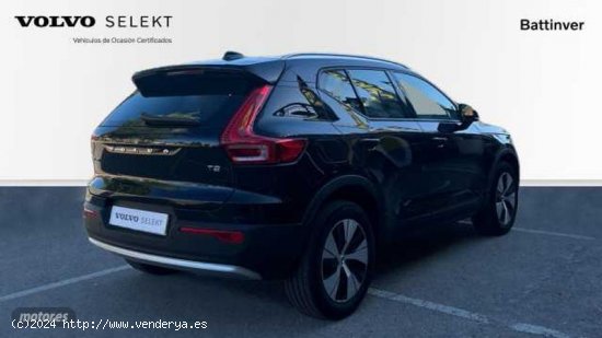 Volvo XC40 XC40 Core, T2 automatico, Gasolina de 2023 con 24.687 Km por 33.900 EUR. en Madrid