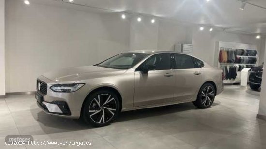 Volvo S 90 S90 Plus, B5 (diesel) AWD, Diesel, Dark de 2023 con 10 Km por 62.000 EUR. en Barcelona