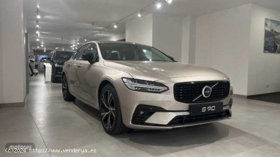 Volvo S 90 S90 Plus, B5 (diesel) AWD, Diesel, Dark de 2023 con 10 Km por 62.000 EUR. en Barcelona