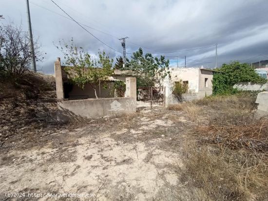 SE VENDE CASA CUEVA CON TERRENO - MURCIA