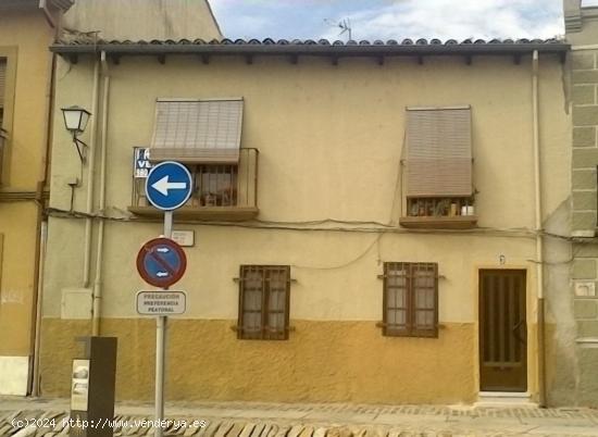  CASA EN ZONA CENTRO PARA GRAN REFORMA - ZAMORA 