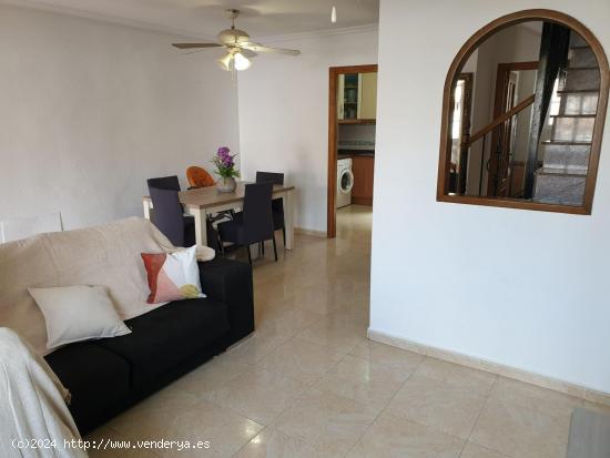 GRAN CHALET ADOSADO 3 HABS EN AGUAS NUEVAS, PISCINA COMUNITARIA 179.000€ - ALICANTE